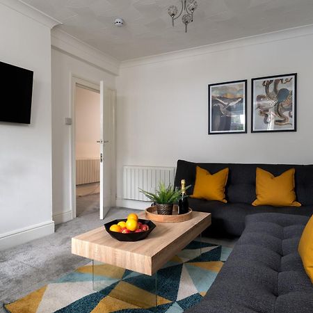 Near Beach, Torquay Heights Modern Apartments, Pet Friendly Номер фото