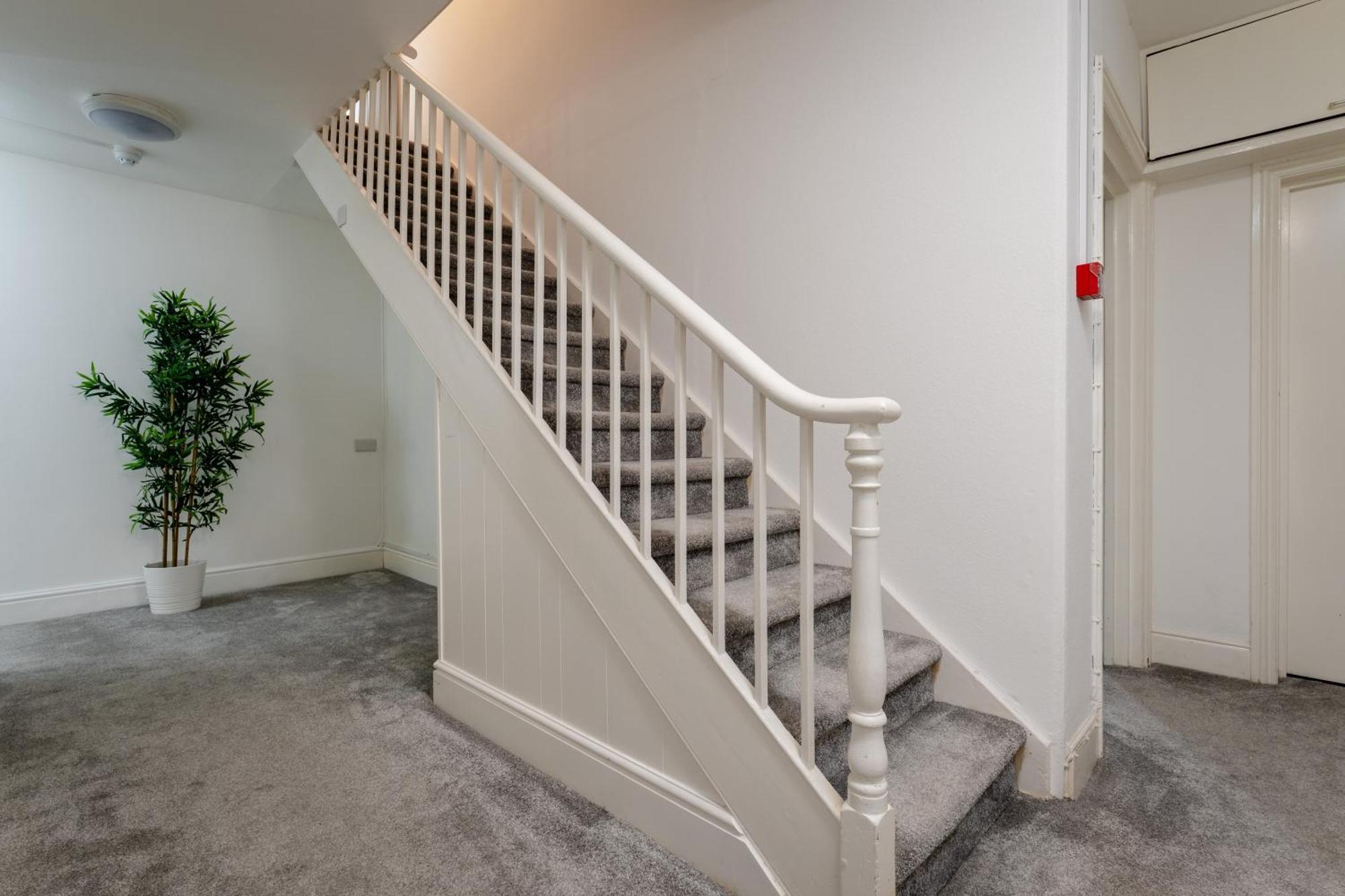 Near Beach, Torquay Heights Modern Apartments, Pet Friendly Номер фото