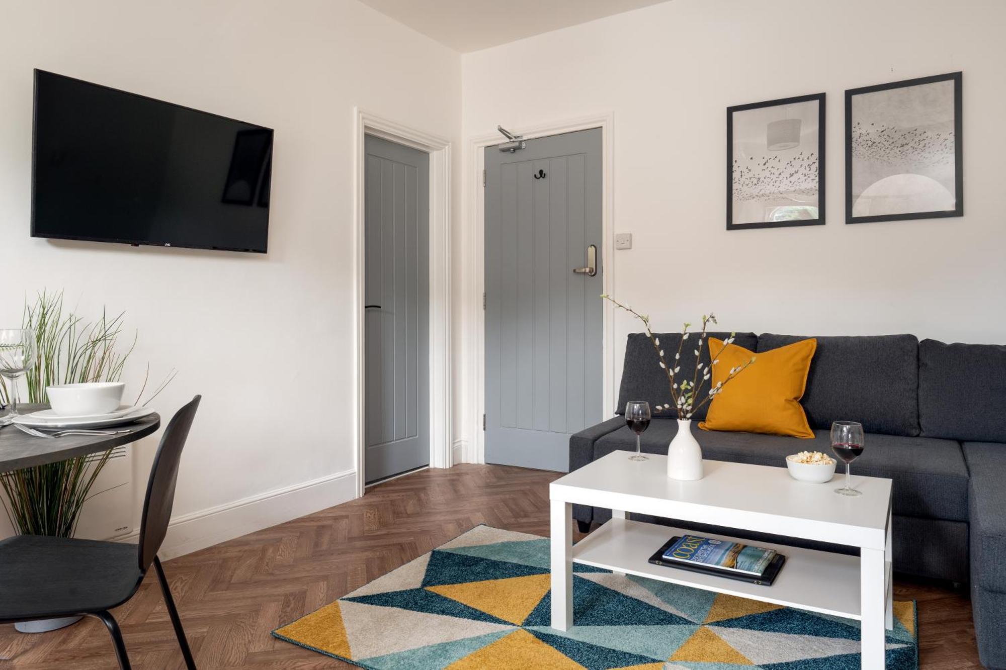 Near Beach, Torquay Heights Modern Apartments, Pet Friendly Номер фото