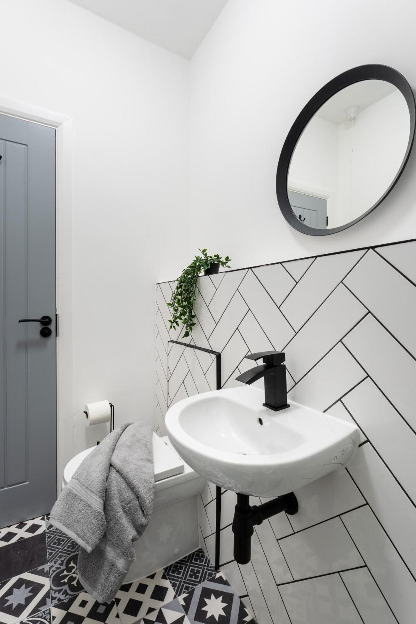 Near Beach, Torquay Heights Modern Apartments, Pet Friendly Номер фото
